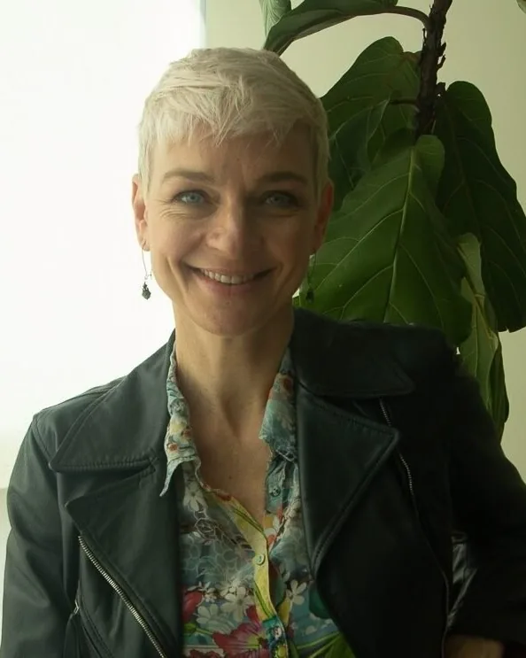 Portrait of Nicki Nelis